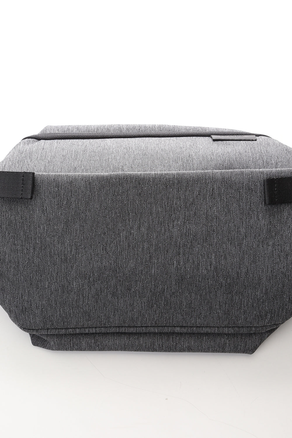 Isarau Black Melange