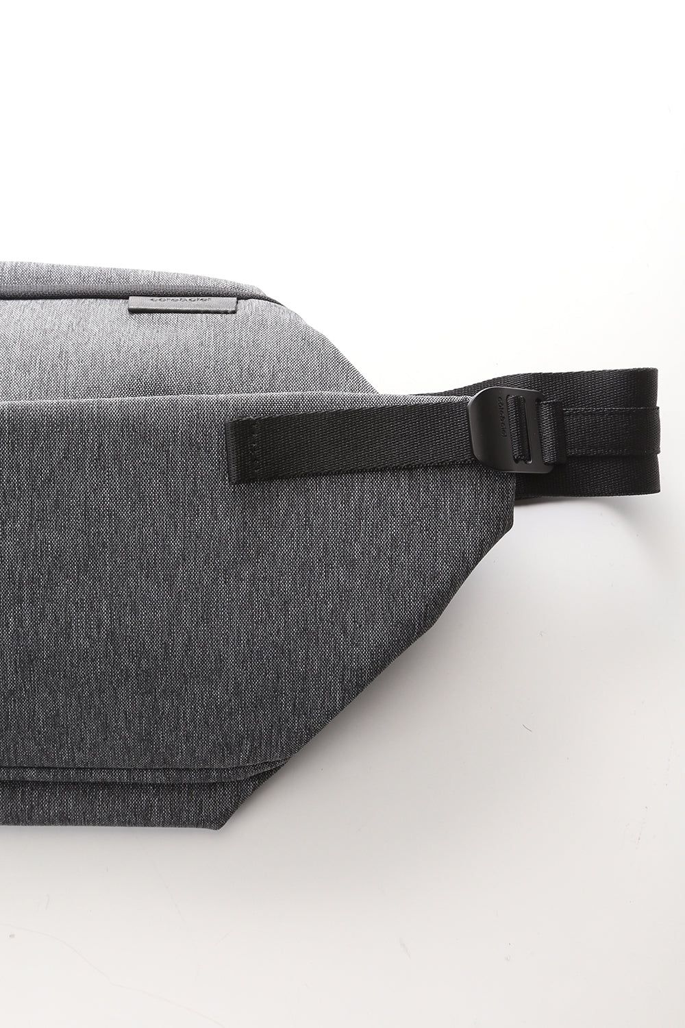 Isarau Black Melange