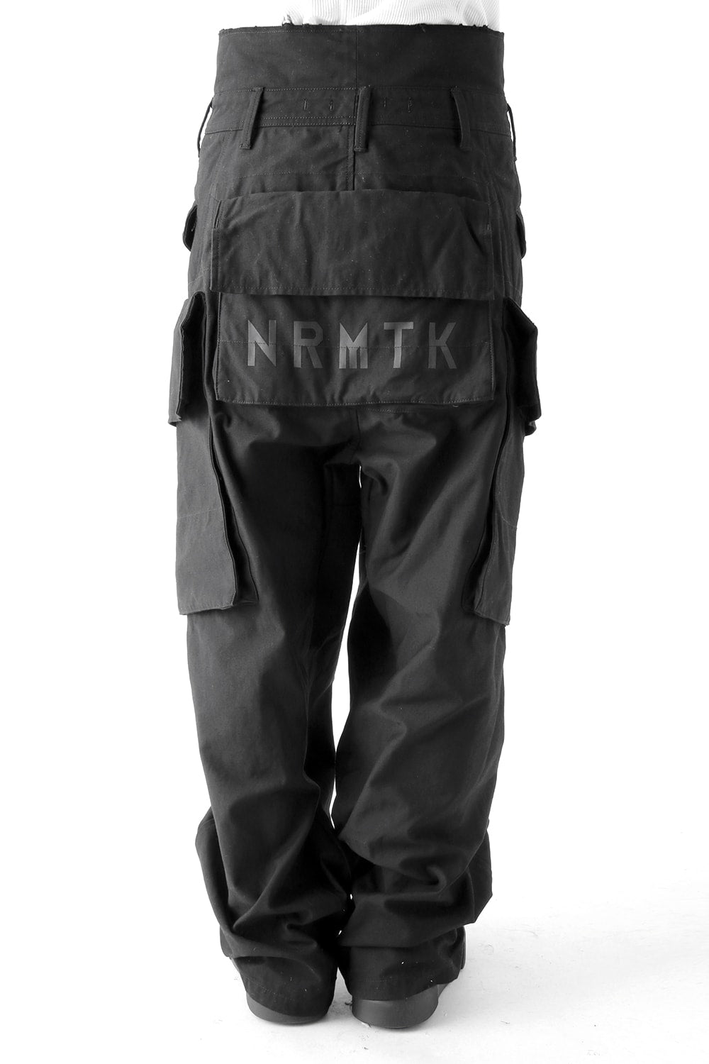 BAGGY CARGO PANTS