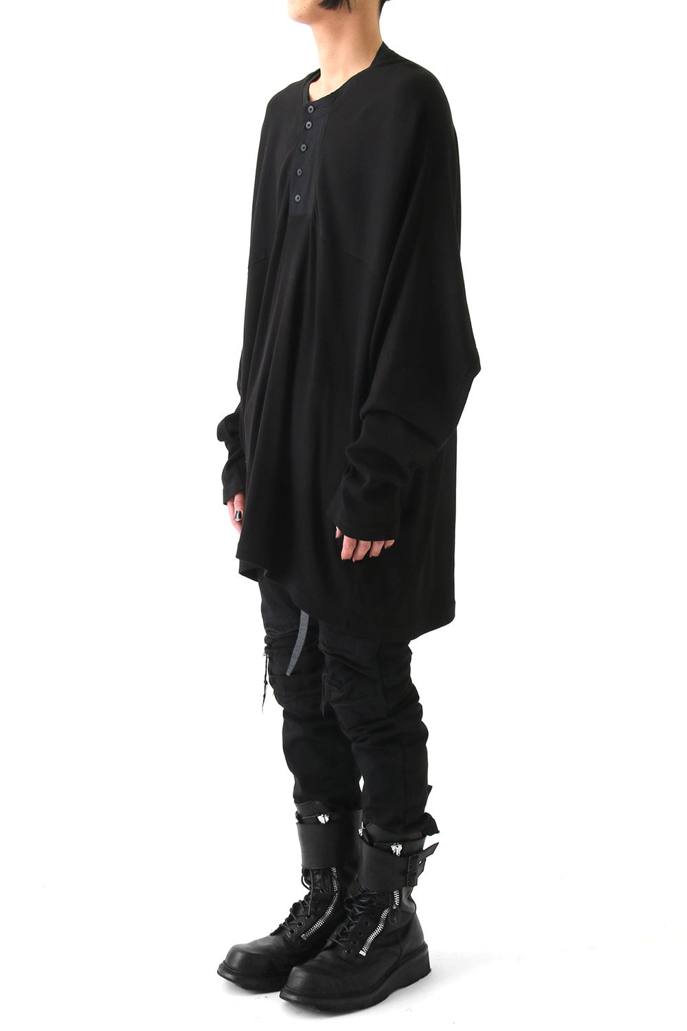 HENRY NECK OVER CUT-SEW