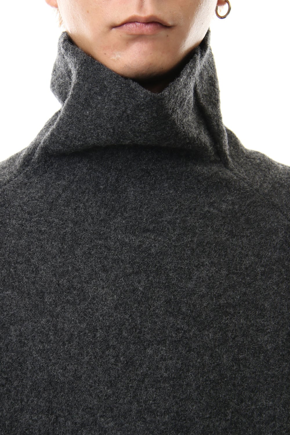 Boucle Bottle Neck L/S Knit D.Gray