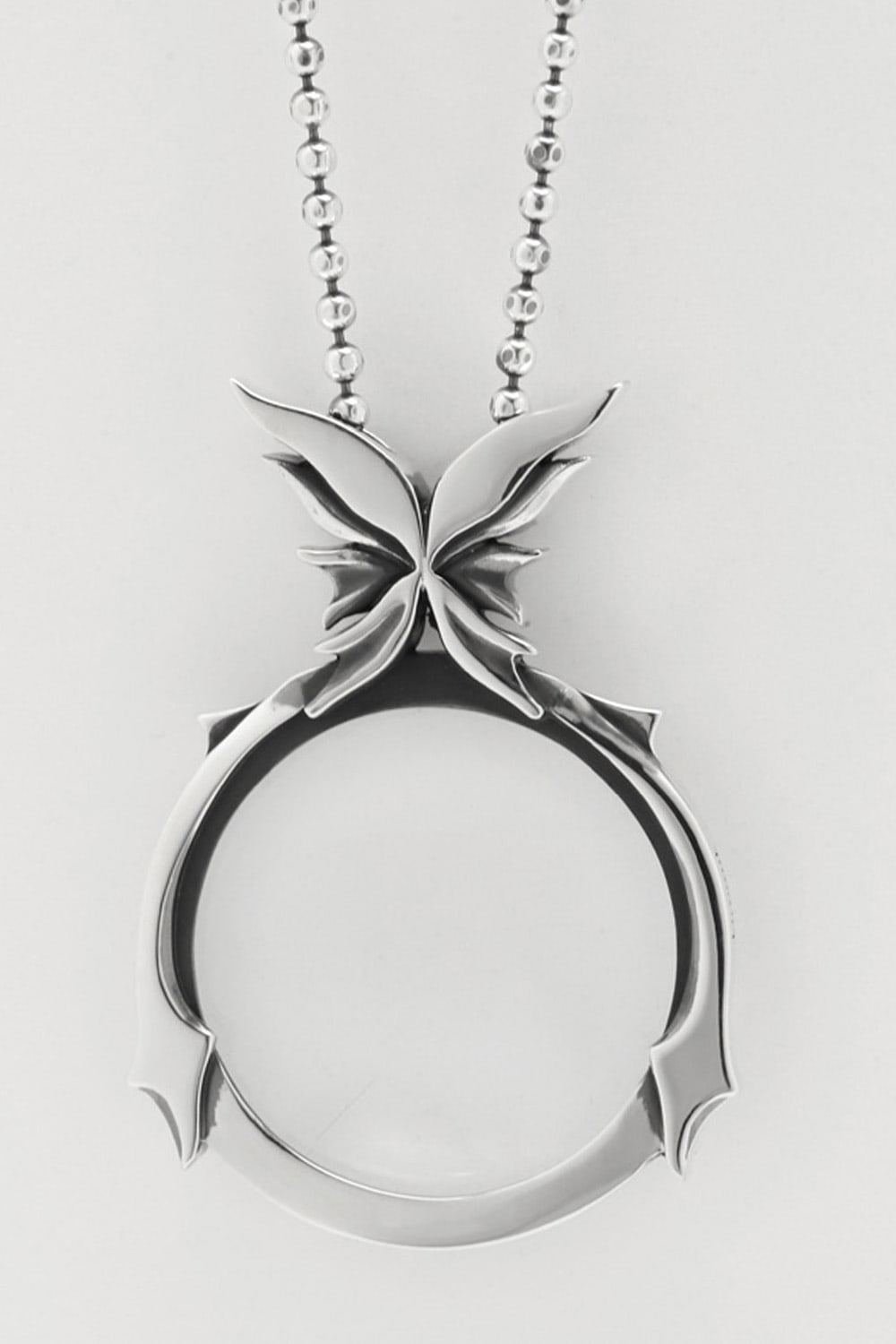 ルーペ ネックレス