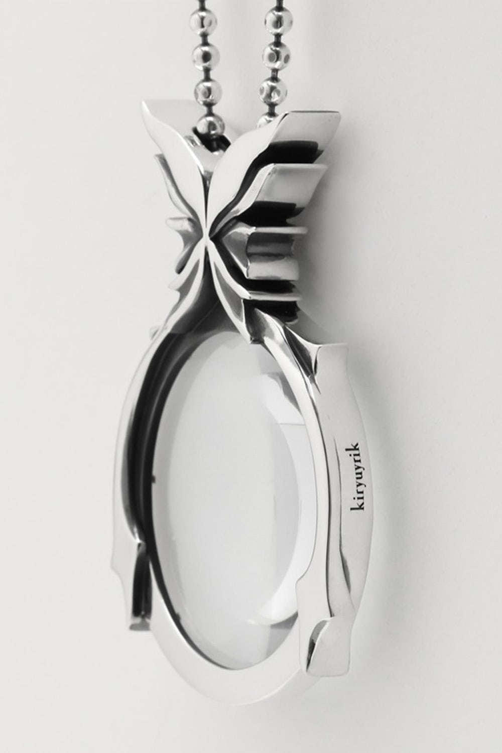 ルーペ ネックレス