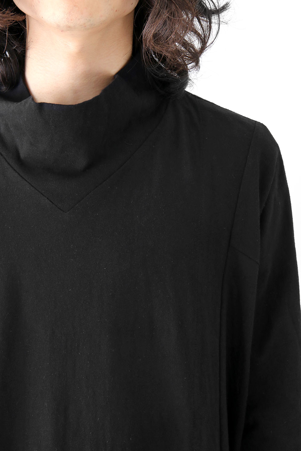 HIGH NECK SEAMED CUT & SEWN