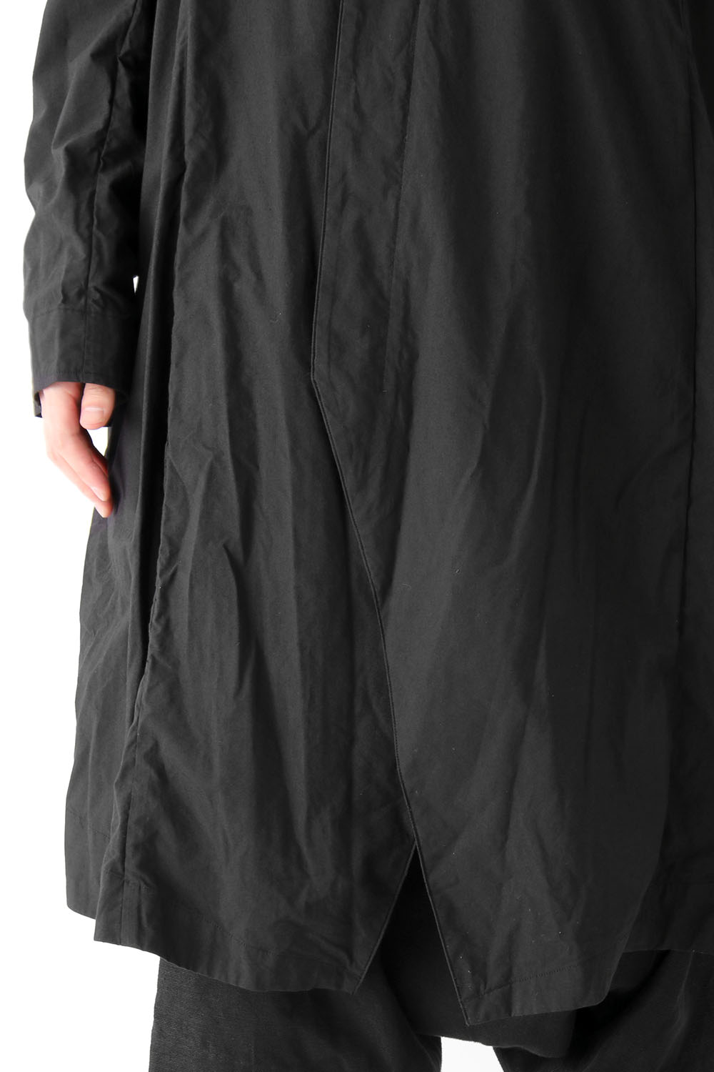 SEAMED COLLARLESS SHIRT COAT