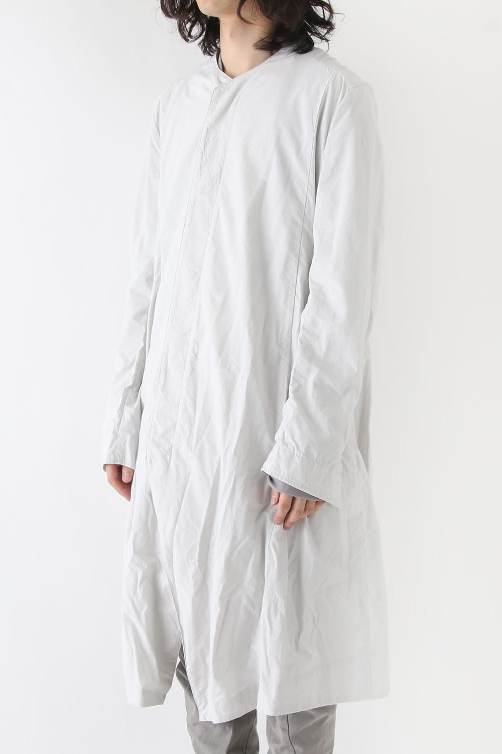 SEAMED COLLARLESS SHIRT COAT