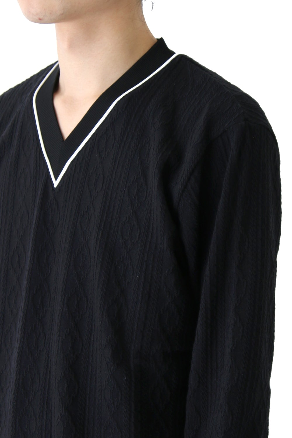 LIGHTケーブル V NECK KNIT (BLACK)