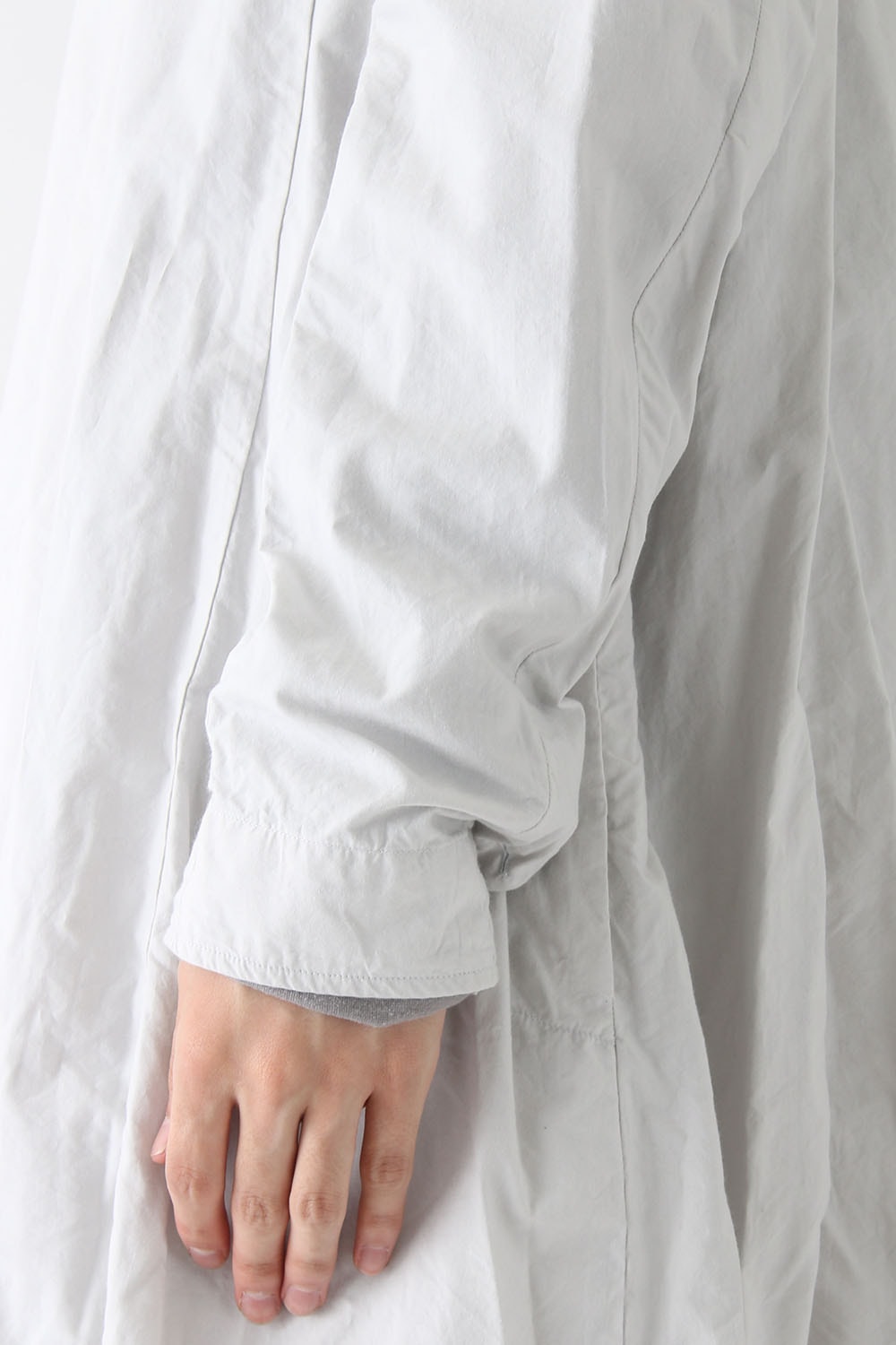 SEAMED COLLARLESS SHIRT COAT