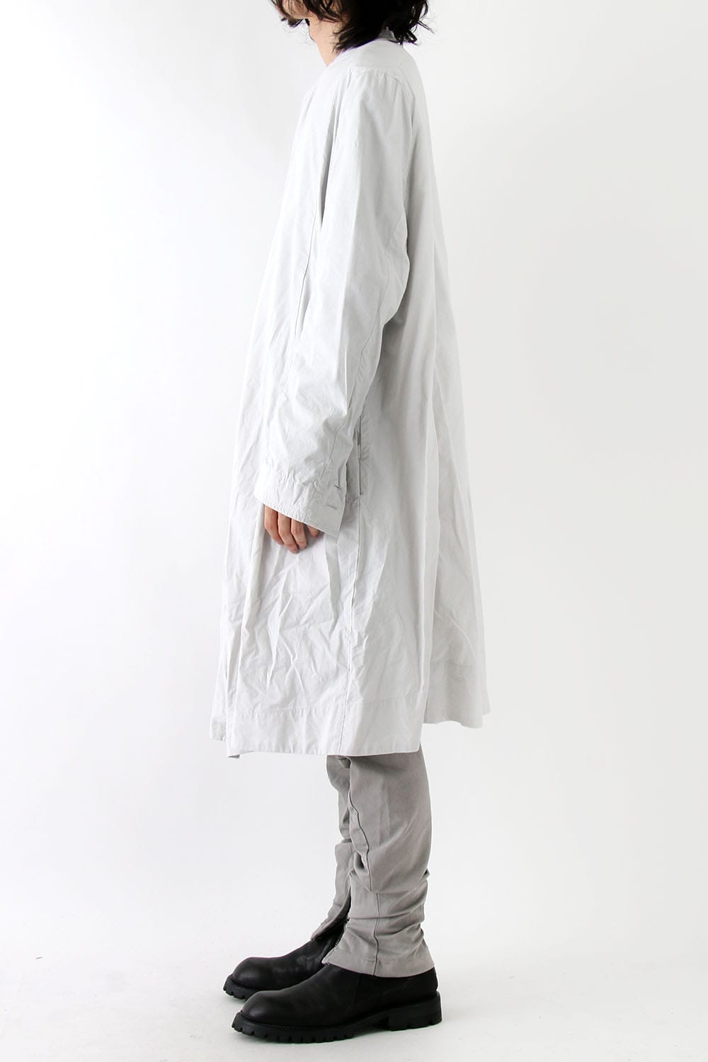 SEAMED COLLARLESS SHIRT COAT