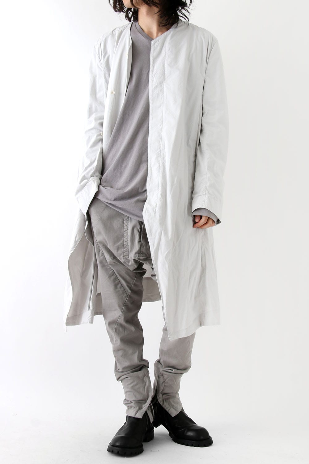 SEAMED COLLARLESS SHIRT COAT