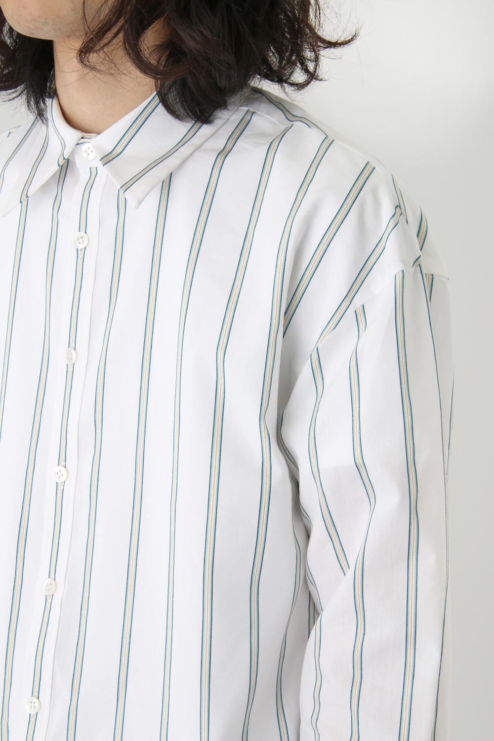LINE STRIPE LOOSE SHIRTS