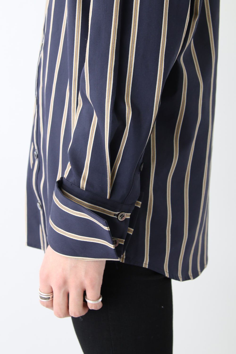 LINE STRIPE LOOSE SHIRTS