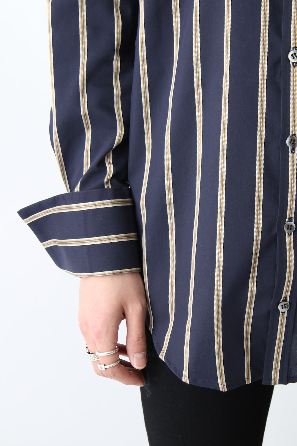 LINE STRIPE LOOSE SHIRTS