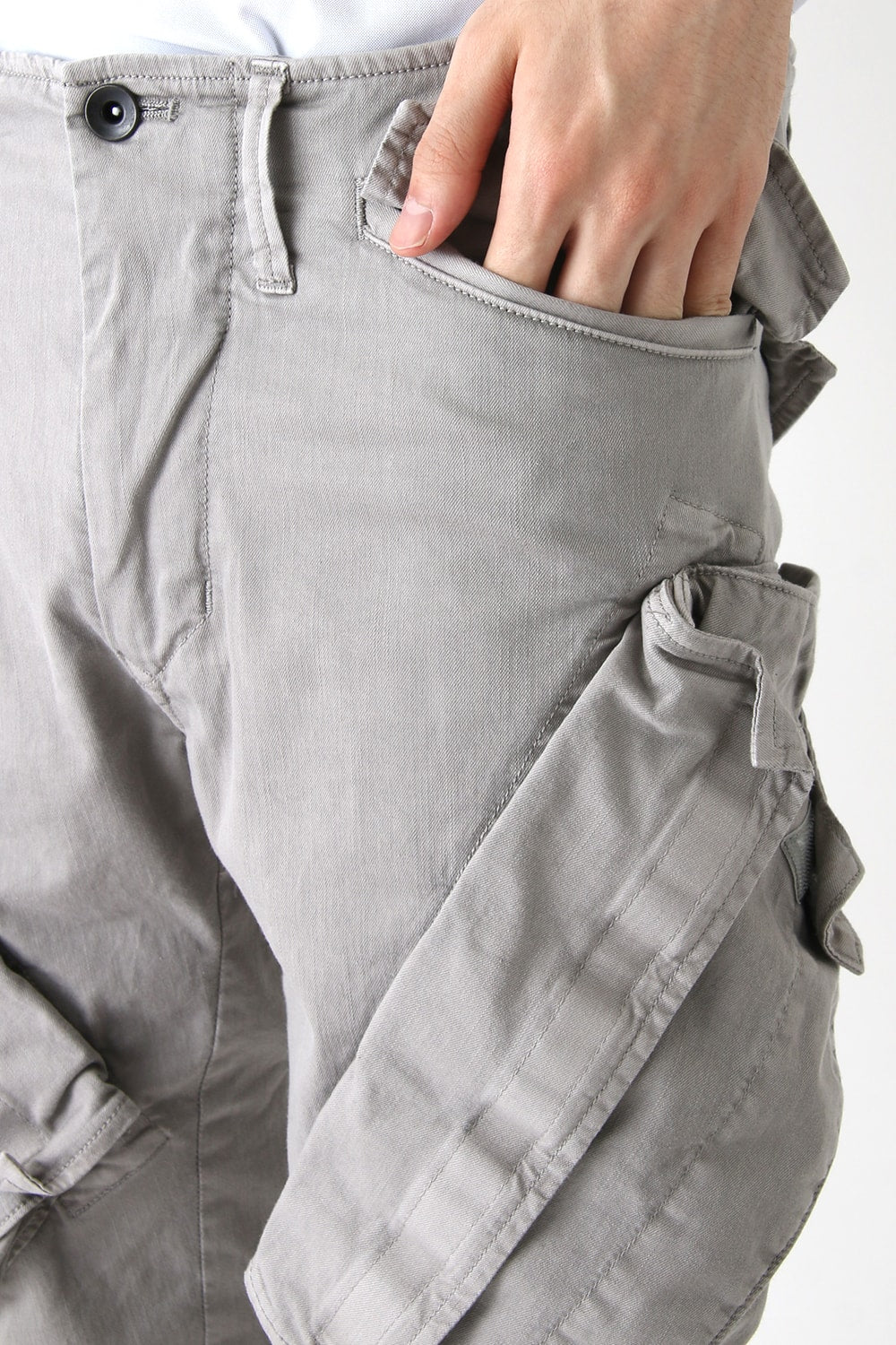 VERTICAL GASMASK CARGO PANTS