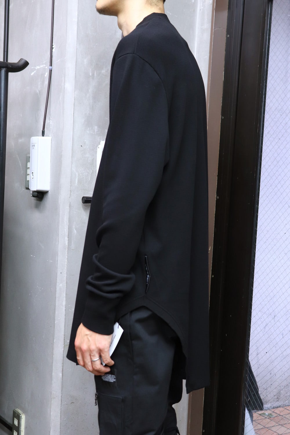 FRAMED HEM SHIRT Black