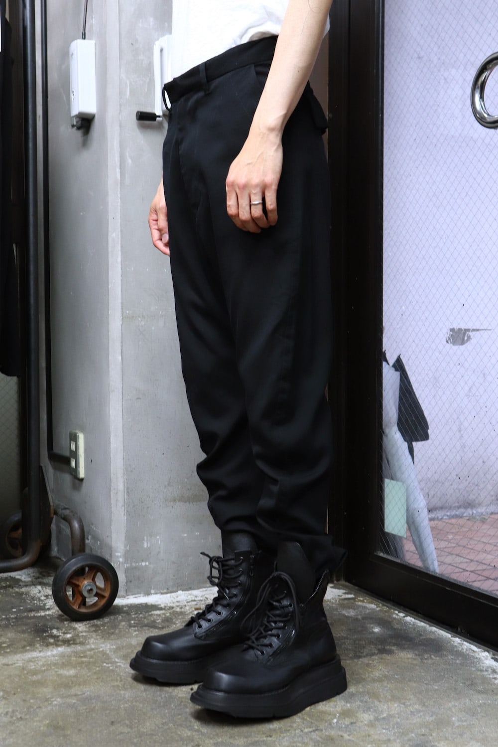 CURVED TROUSERS Black