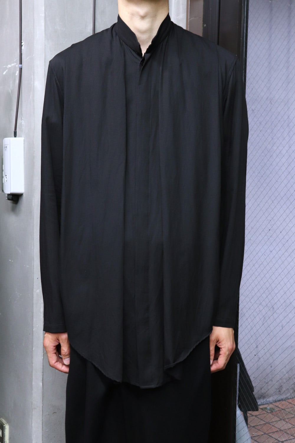 FRONT TUCK SHIRT Black