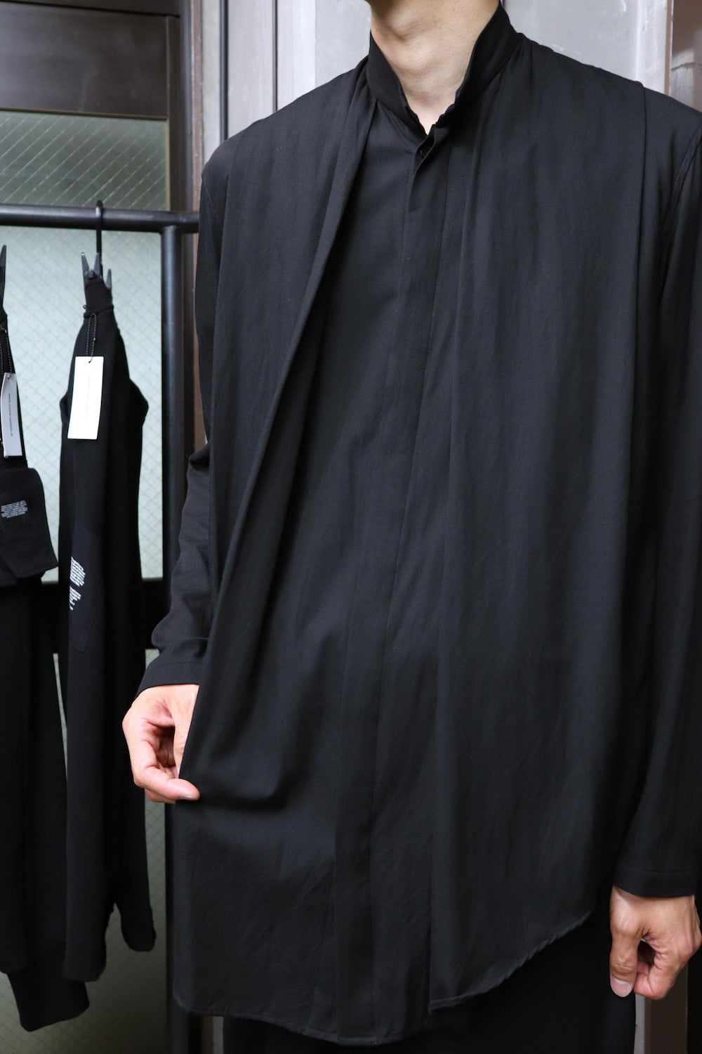 FRONT TUCK SHIRT Black