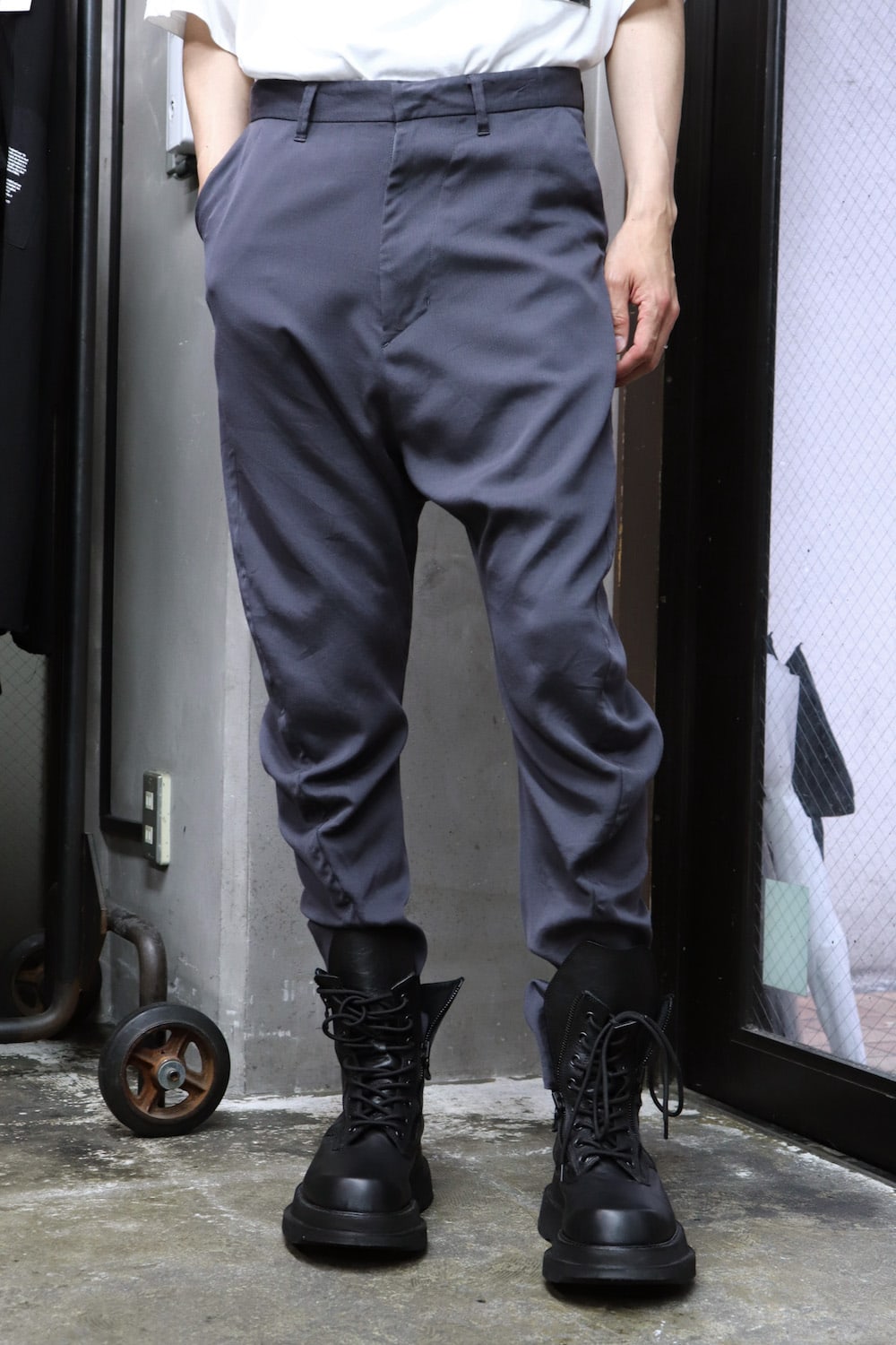 CURVED TROUSERS Blue Gray