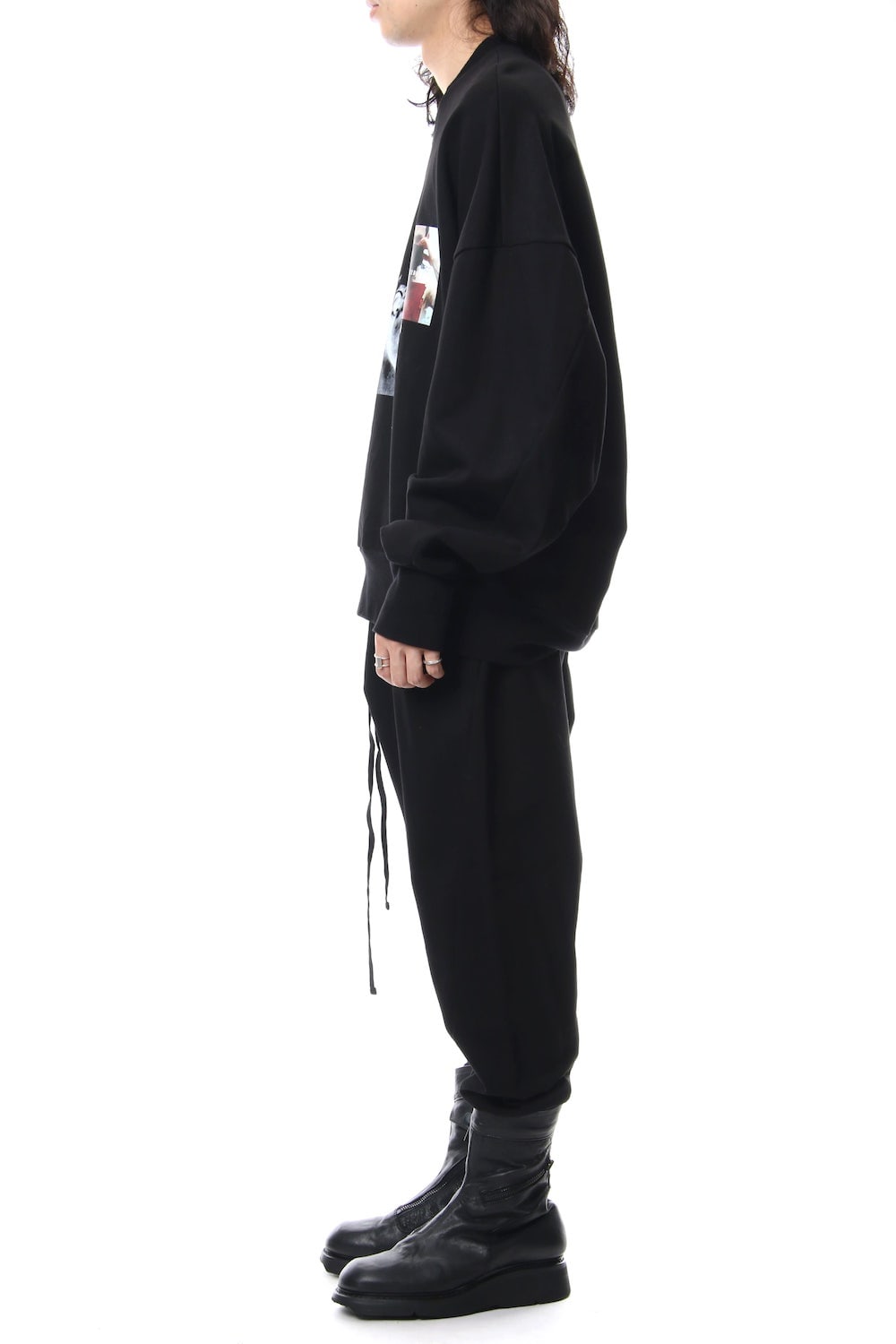 PRINT SEAMED SLEEVE SWEATSHIRT