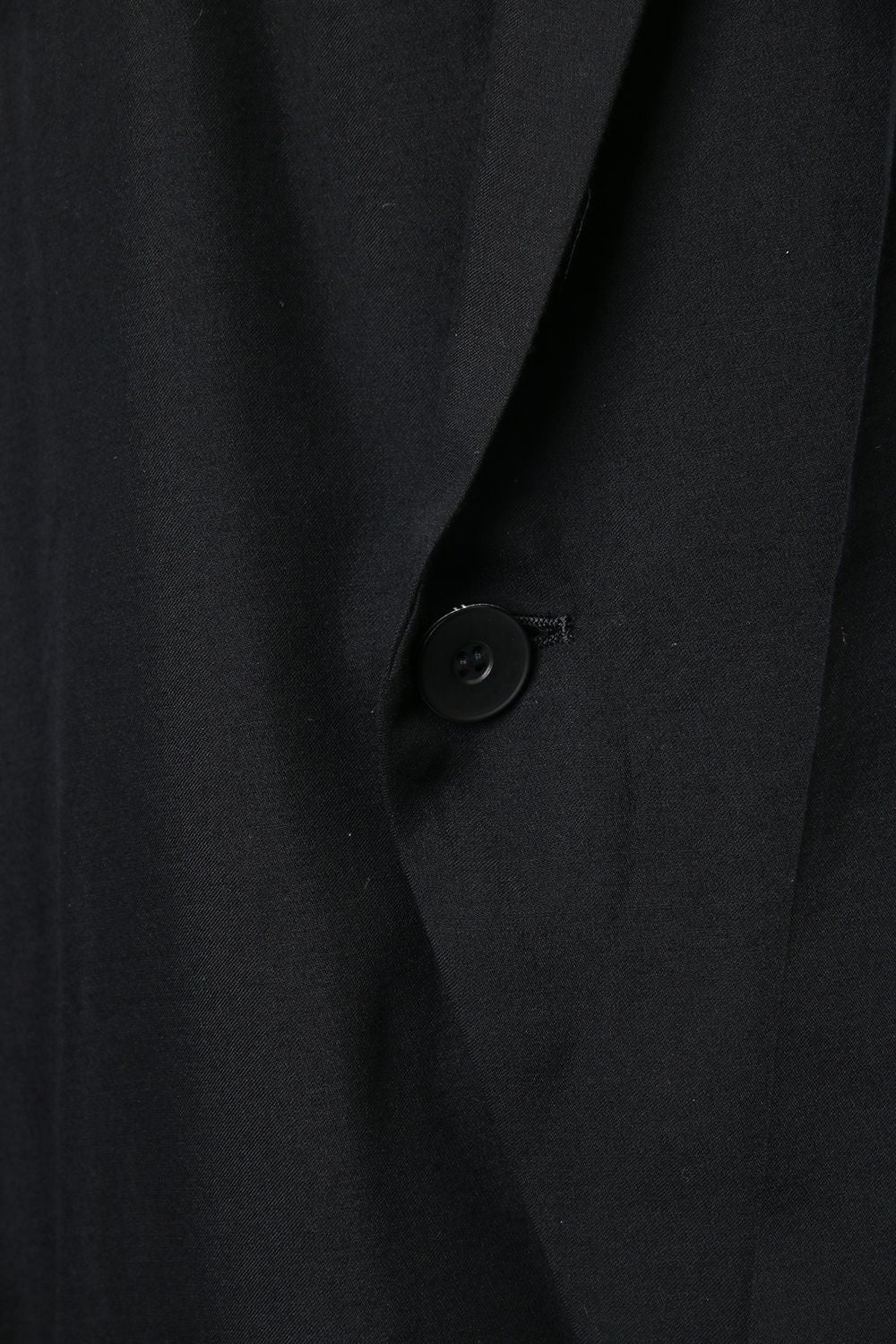 LOZENGE COLLAR CHESTERFIELD COAT