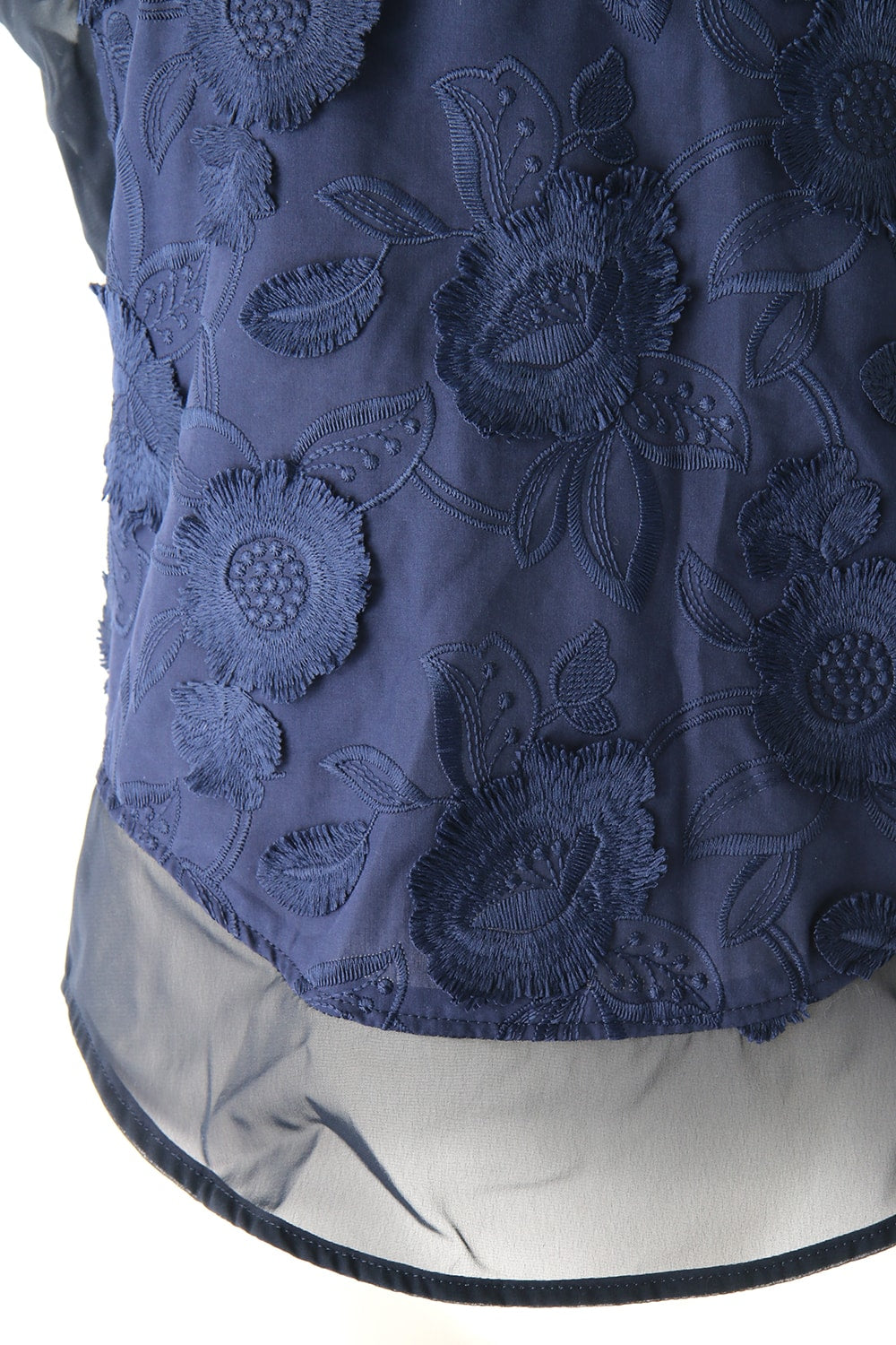 FRINGE EMB SLEEVELESS TOP - 17S-SH-01