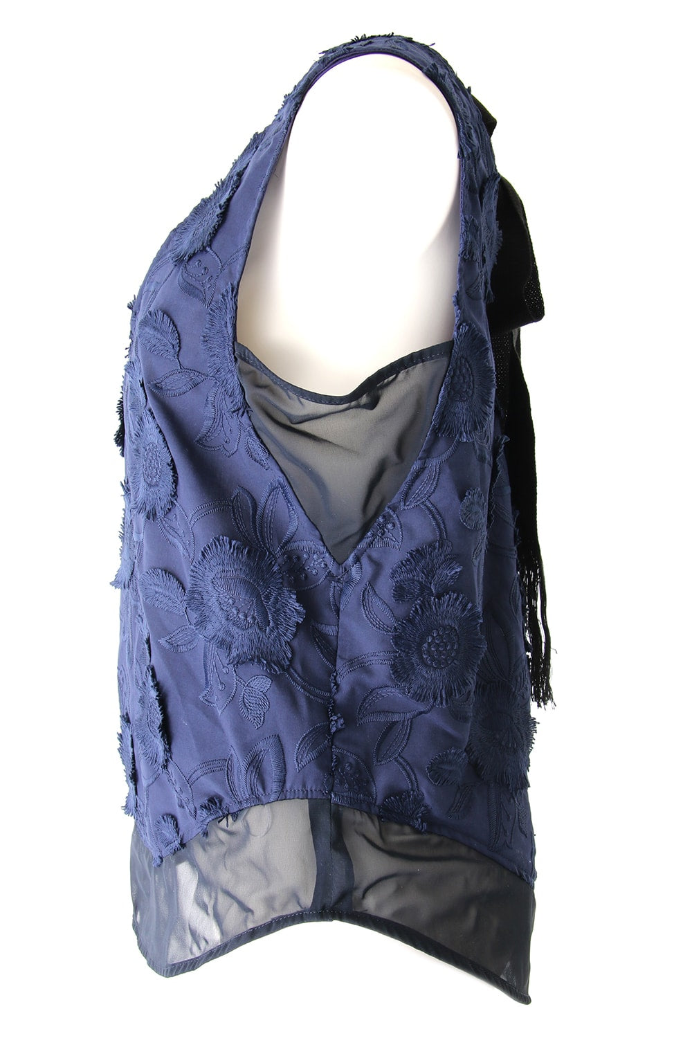 FRINGE EMB SLEEVELESS TOP - 17S-SH-01