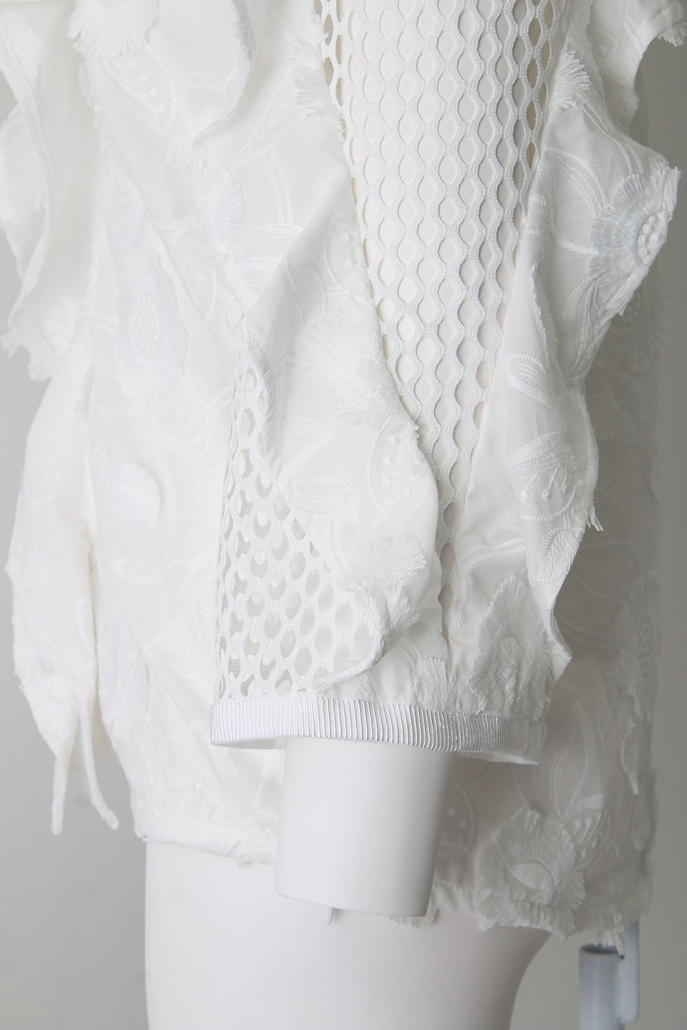 FRINGE EMB OFFSHOULDER TOP - 17S-SH-08