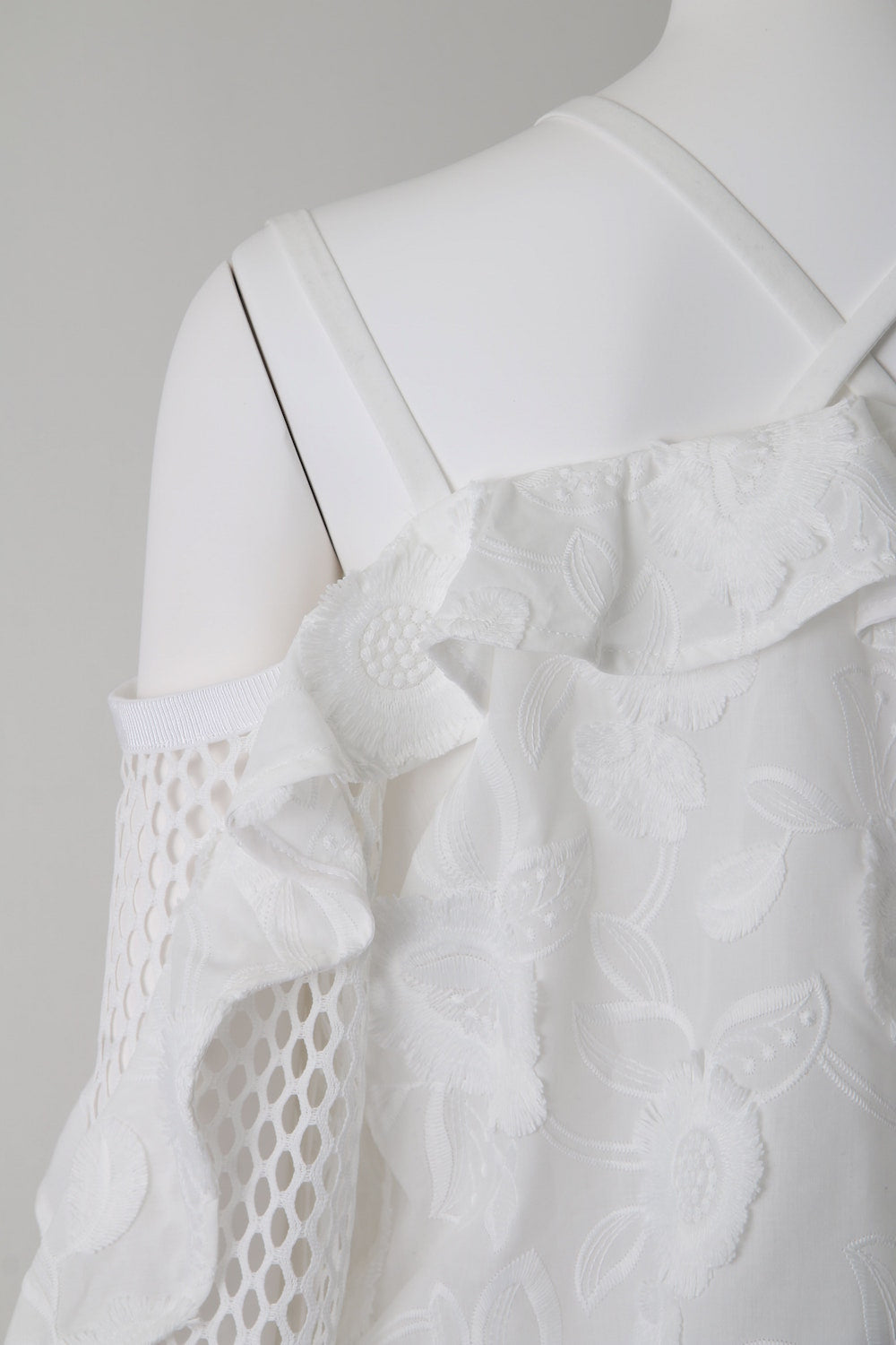 FRINGE EMB OFFSHOULDER TOP - 17S-SH-08