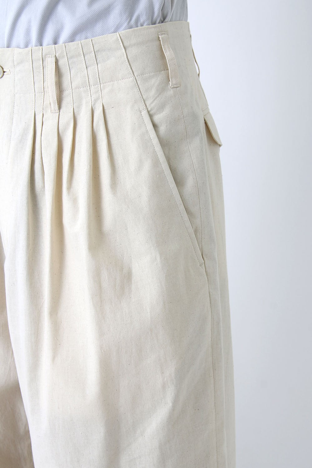 Right Side Cut Women Motif Pants