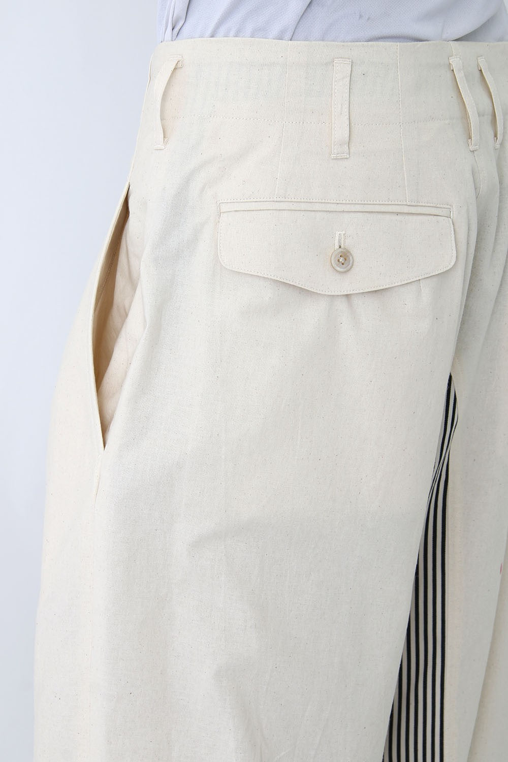 Right Side Cut Women Motif Pants