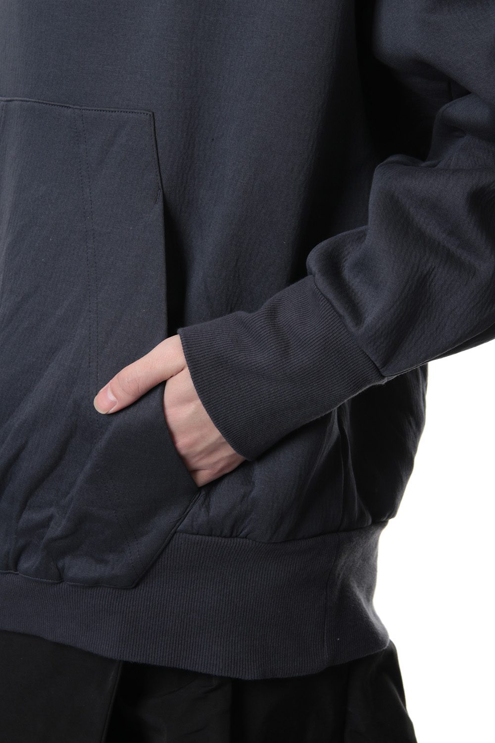 SEAMED SLEEVE PRINT HOODIE  Blue Gray