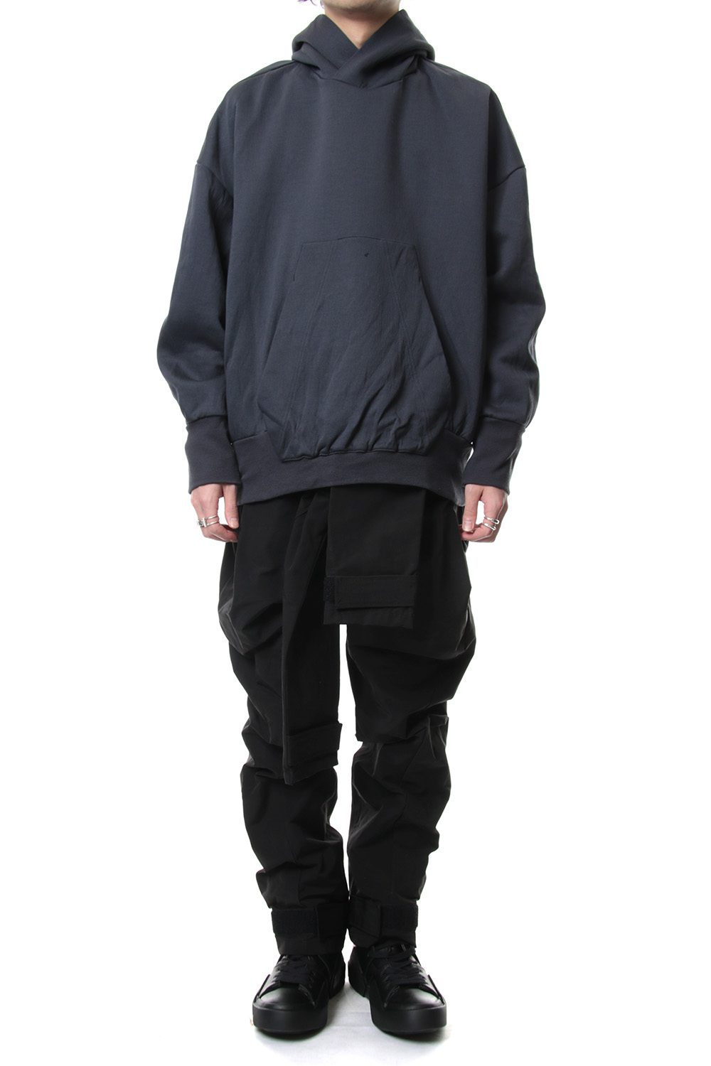 SEAMED SLEEVE PRINT HOODIE  Blue Gray