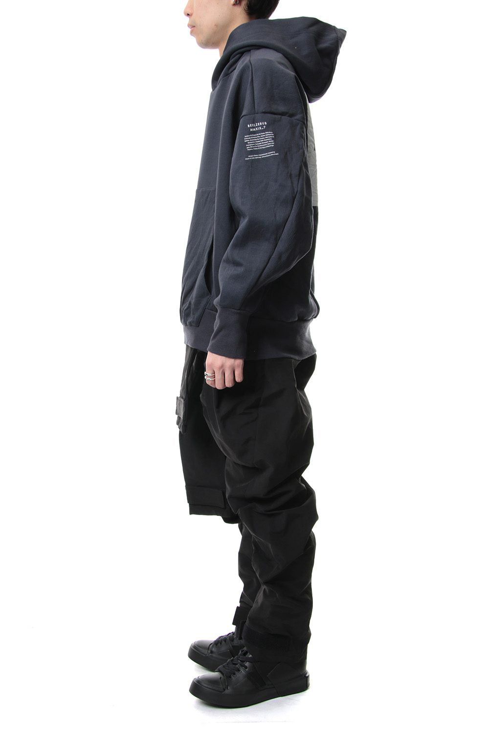 COMBINATION SLEEVE BAGGY PANTS