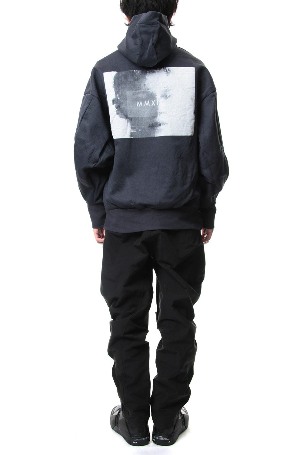 SEAMED SLEEVE PRINT HOODIE  Blue Gray