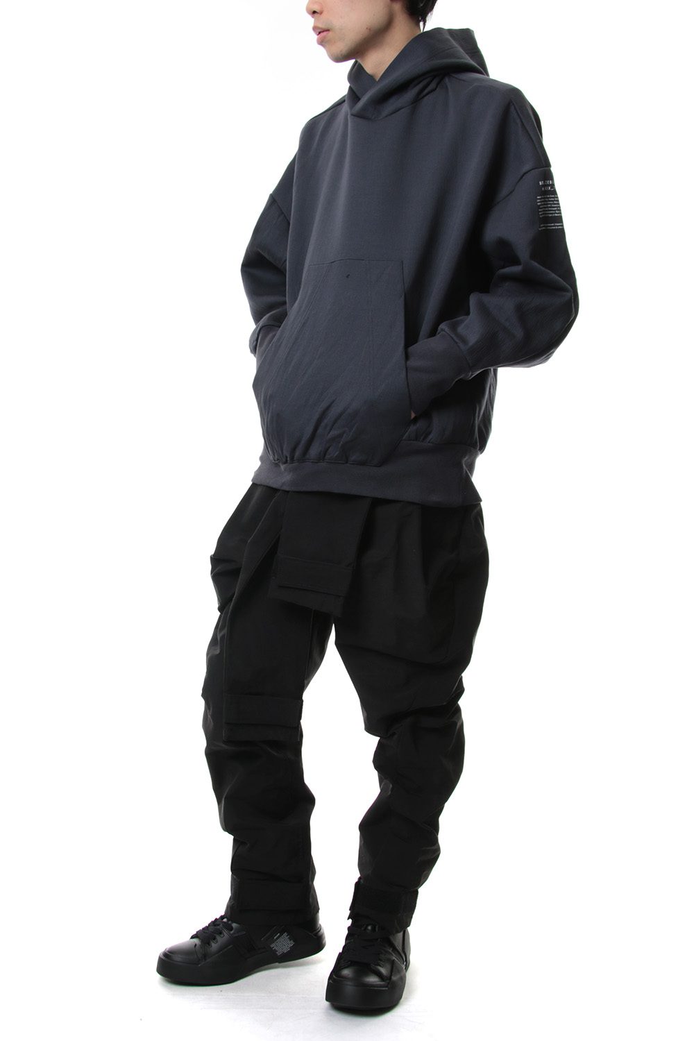 COMBINATION SLEEVE BAGGY PANTS