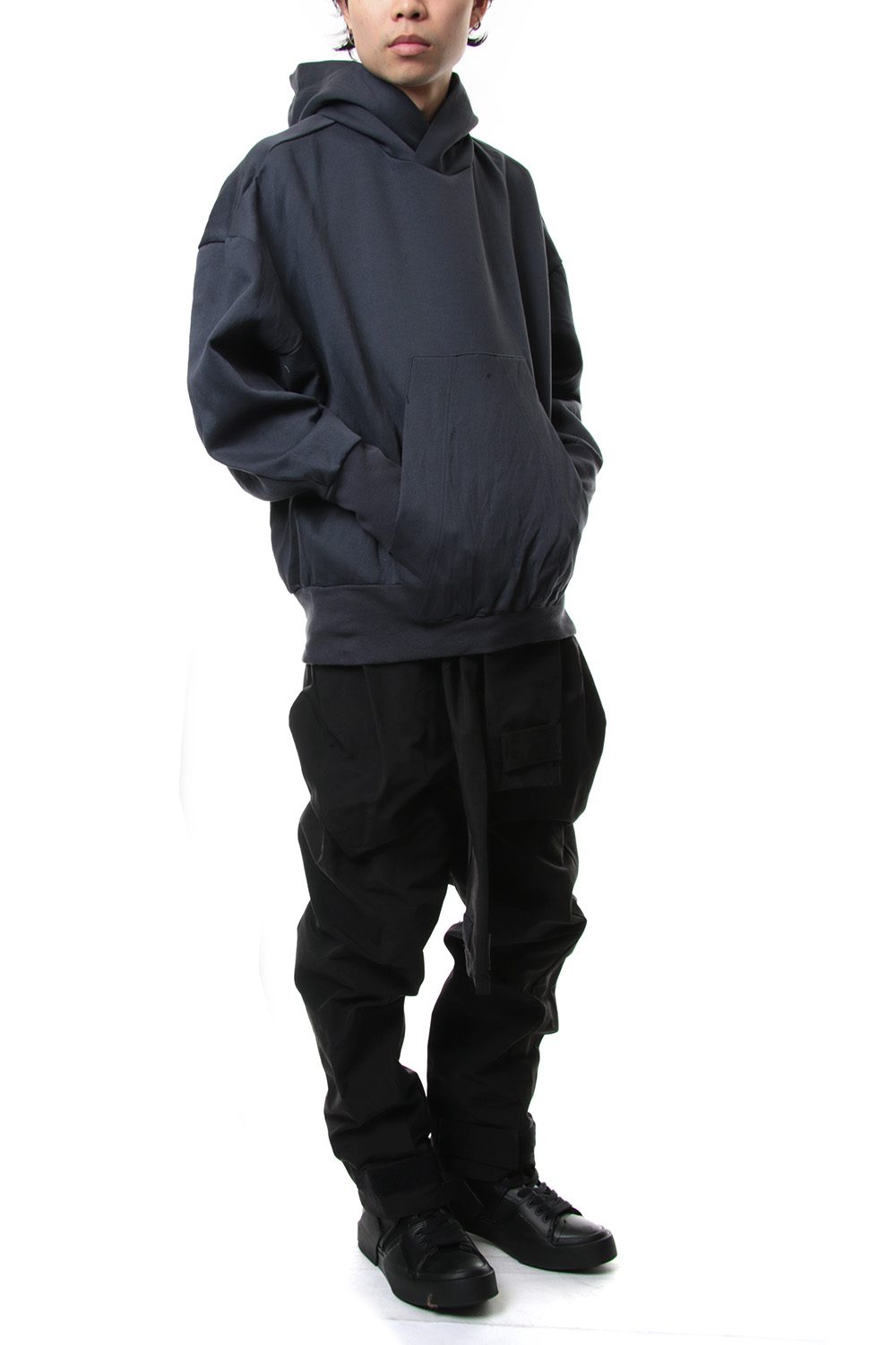 COMBINATION SLEEVE BAGGY PANTS