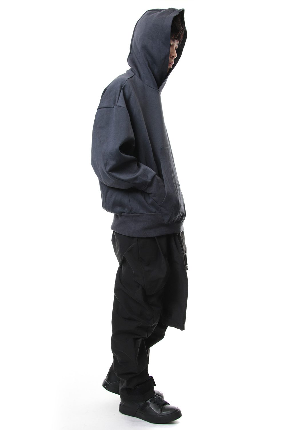 SEAMED SLEEVE PRINT HOODIE  Blue Gray