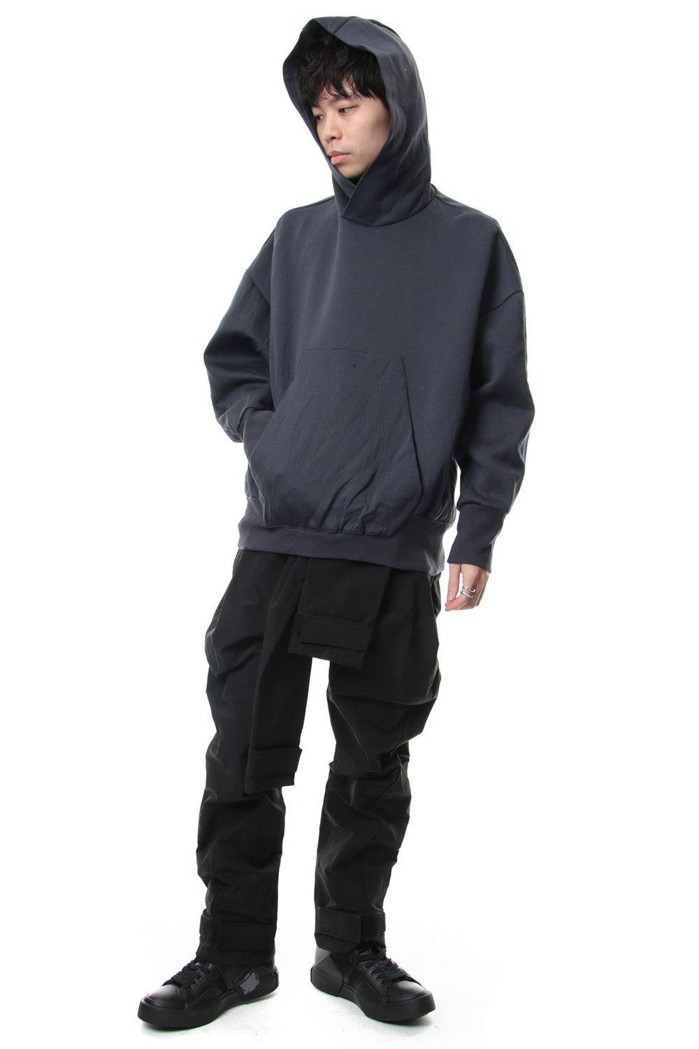 SEAMED SLEEVE PRINT HOODIE  Blue Gray