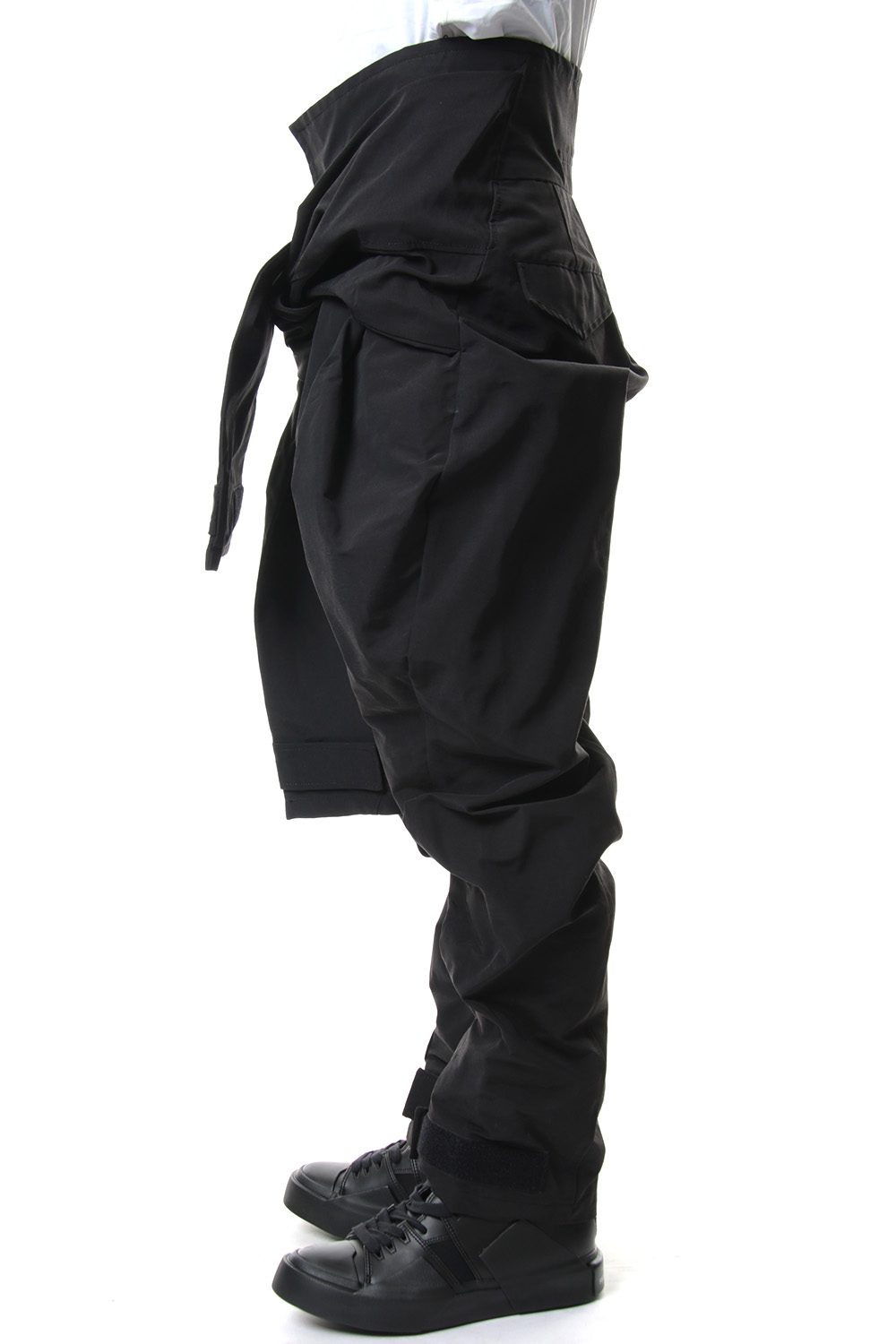 COMBINATION SLEEVE BAGGY PANTS