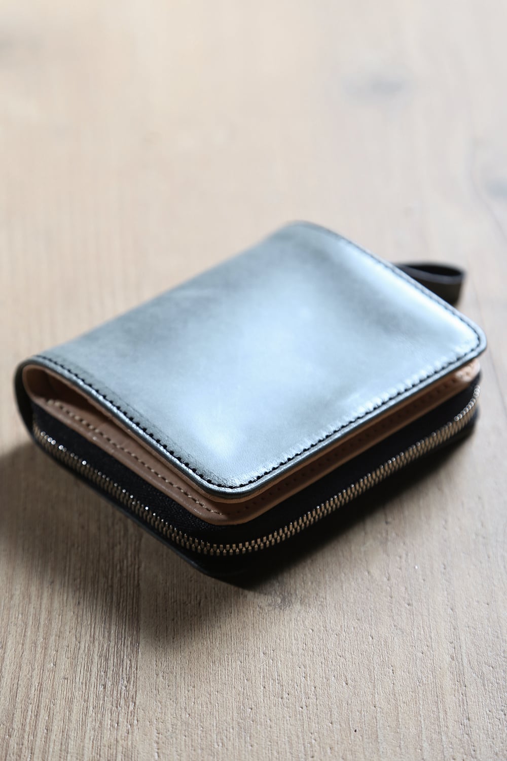 Tower half Wallet - Horse leather from Aomori wax press Black