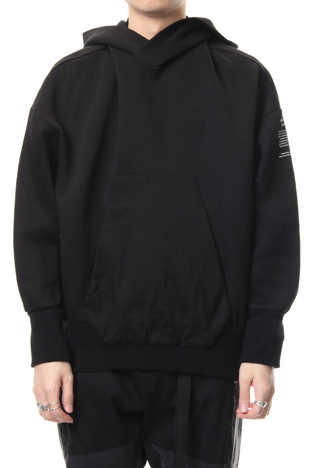 SEAMED SLEEVE PRINT HOODIE Black