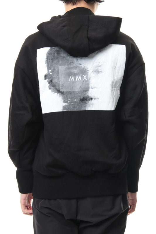 SEAMED SLEEVE PRINT HOODIE Black