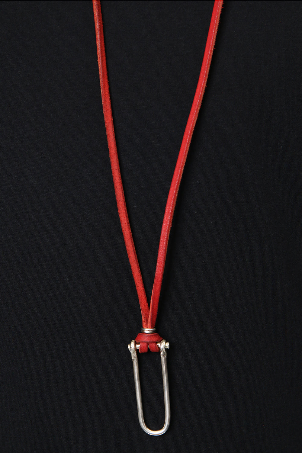 Spectacle holder necklace - io-03-084 Red