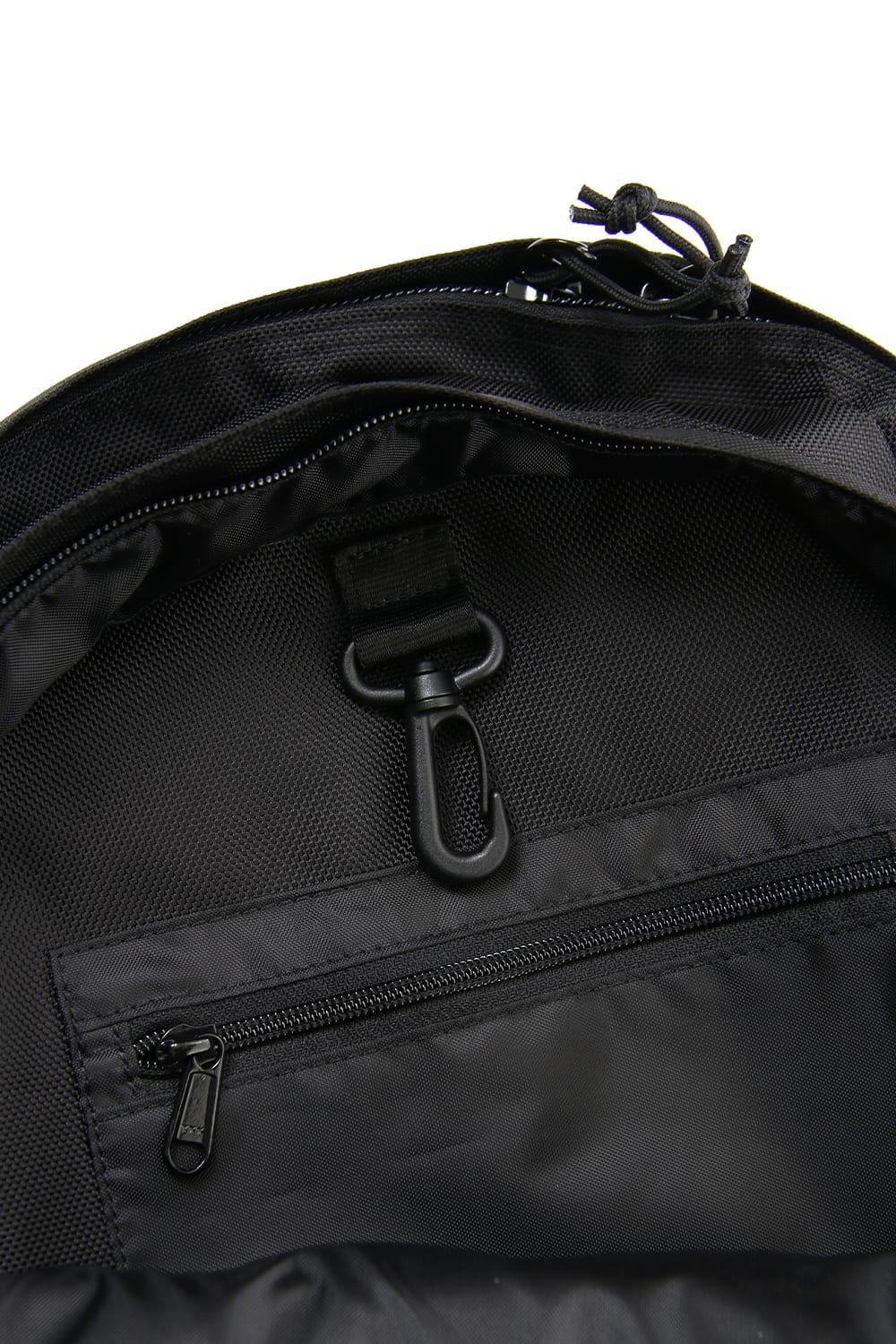 NEW ERA Carrier Pack L YY Logo