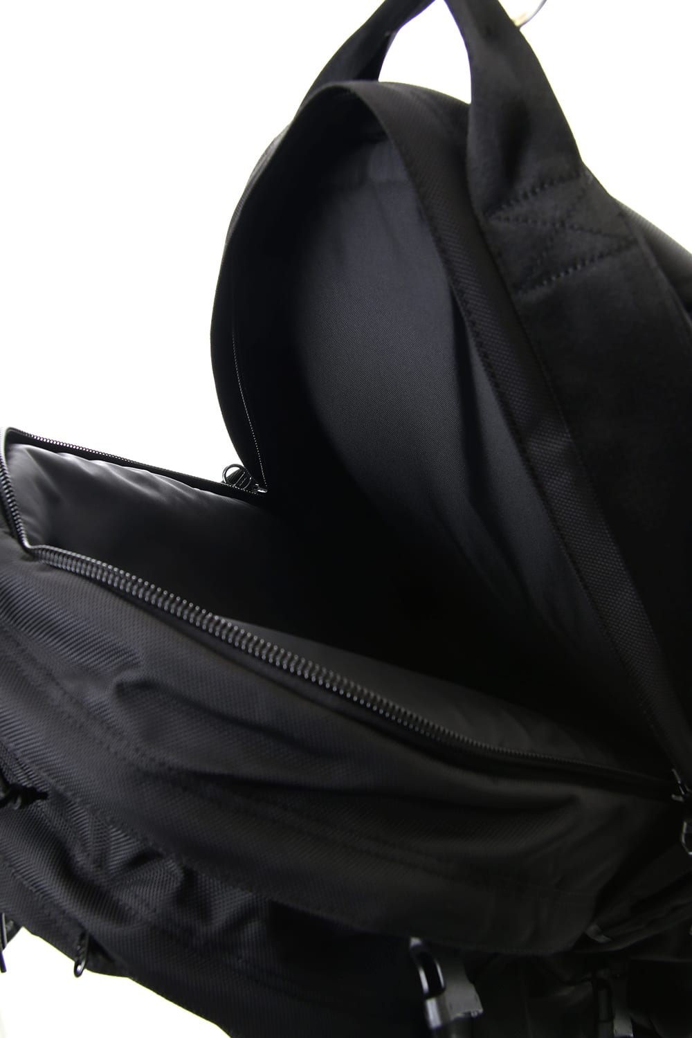 NEW ERA Carrier Pack L YY Logo