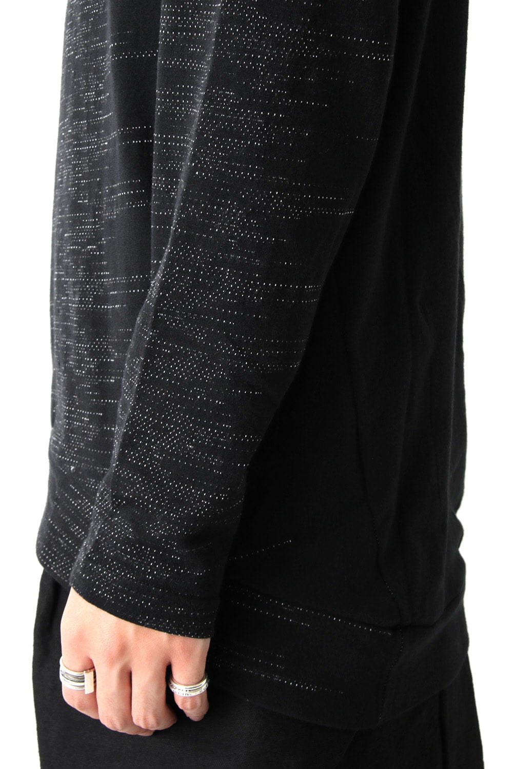 Inlay Cut Jacquard Bottle neck T