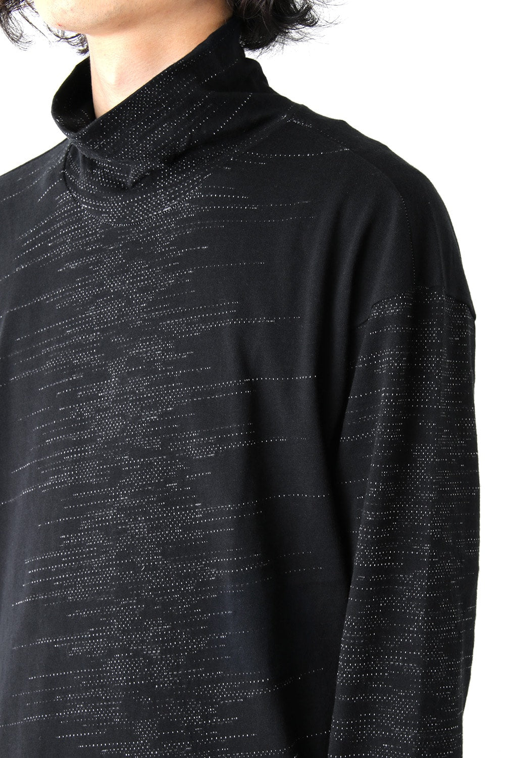 Inlay Cut Jacquard Bottle neck T