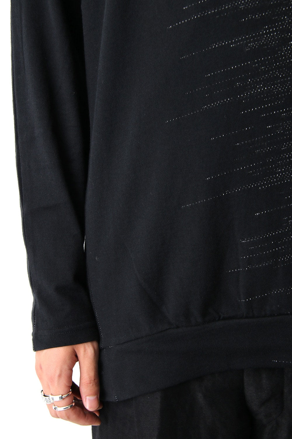 Inlay Cut Jacquard Bottle neck T