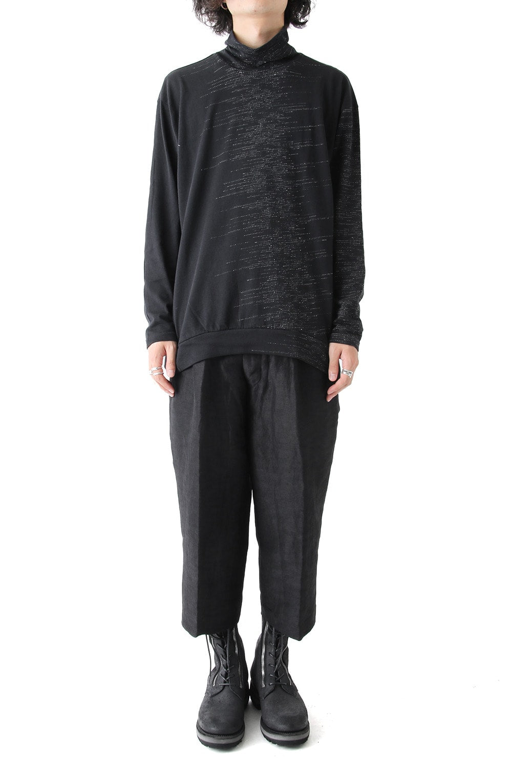 Inlay Cut Jacquard Bottle neck T